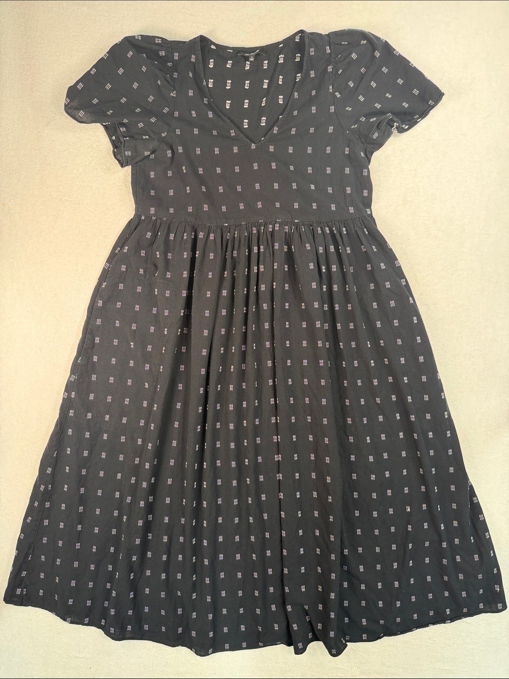 Madewell Dobby Puff-Sleeve V-Neck Midi Dress in True Black